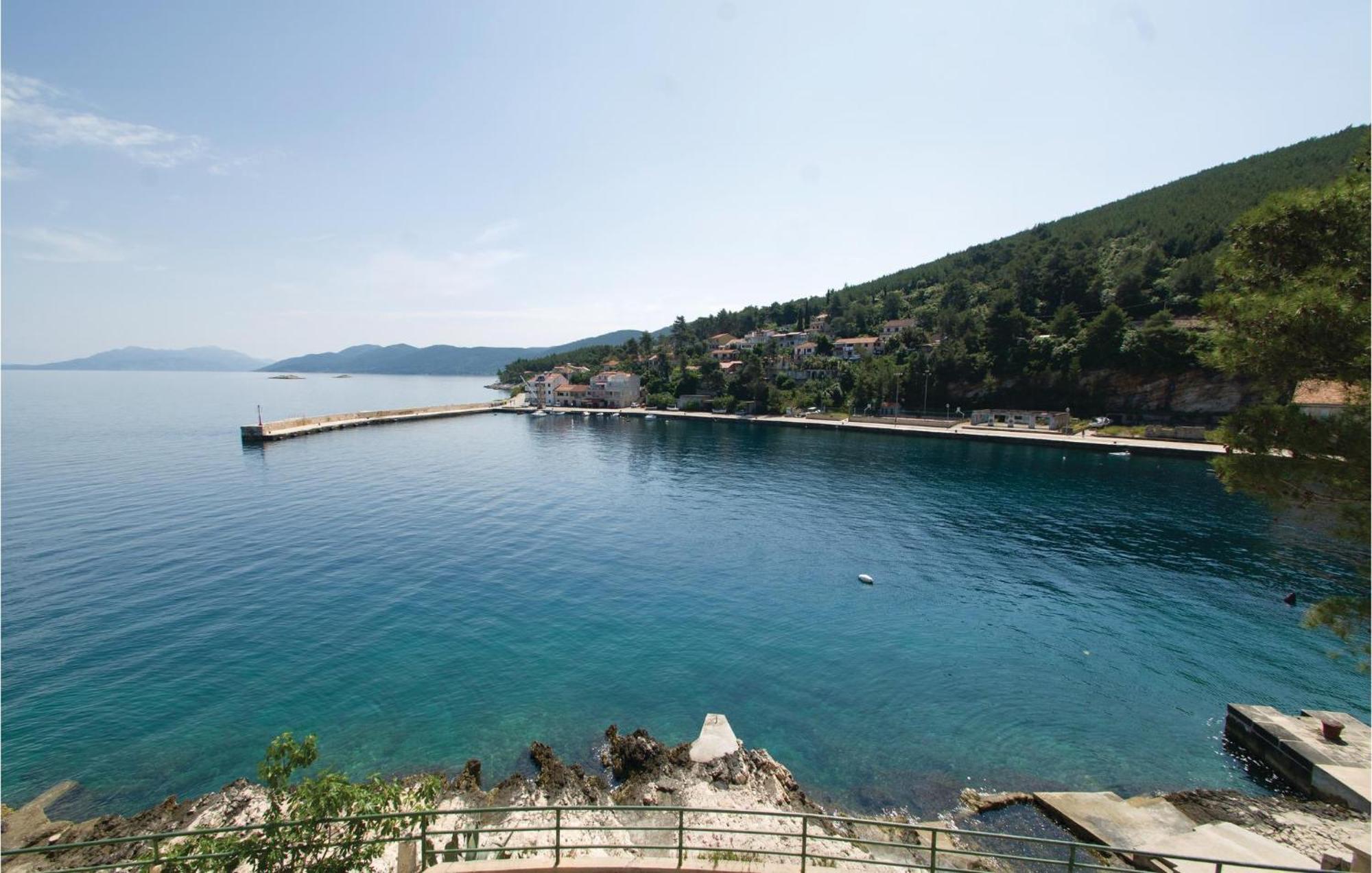Cozy Apartment In Prigradica With House Sea View المظهر الخارجي الصورة