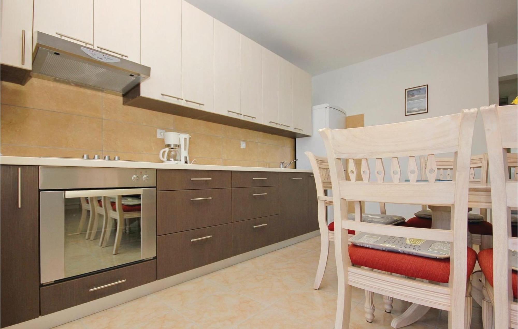 Cozy Apartment In Prigradica With House Sea View المظهر الخارجي الصورة